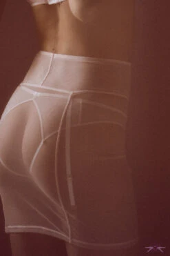 Maison Close L'Amoureuse Peony Rose Suspender Skirt 11 Maison Close L'Amoureuse Peony Rose Suspender Skirt -Glamour Lace Shop Mayfair Stockings04 MC 72091justinehotelparticulier2 grosplan 2048x 152