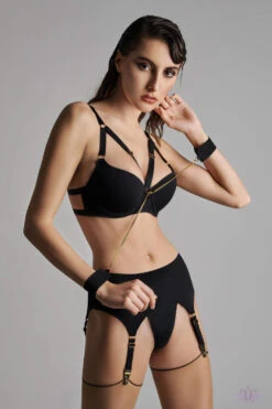 Maison Close Tapage Nocturne Black Handcuffs 13 Maison Close Tapage Nocturne Black Handcuffs -Glamour Lace Shop Mayfair Stockings561525 tapage nocturne noir 836 960x1440 crop center 2x 12