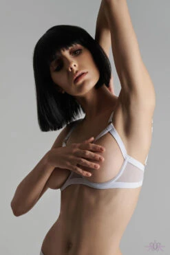 Maison Close Pure Tentation White Naked Breast Bra 13 Maison Close Pure Tentation White Naked Breast Bra -Glamour Lace Shop Mayfair Stockings608510 pure tentation blanc 0461 2000x2000 85