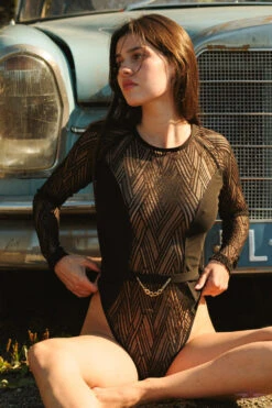 Atelier Amour Onde Sensuelle Bodysuit 26 Atelier Amour Onde Sensuelle Bodysuit -Glamour Lace Shop Mayfair StockingsOS31 1 56